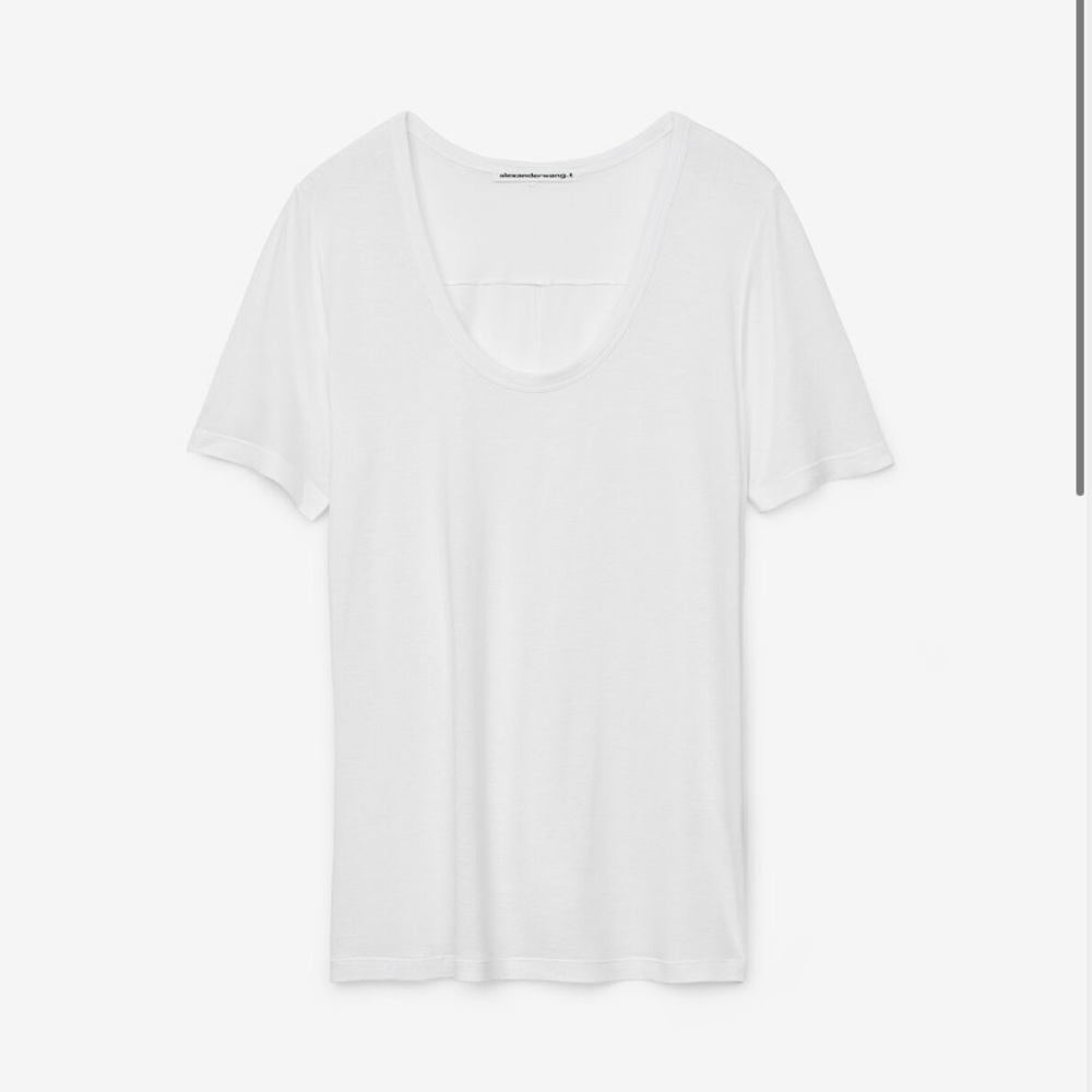 A plain white t-shirt